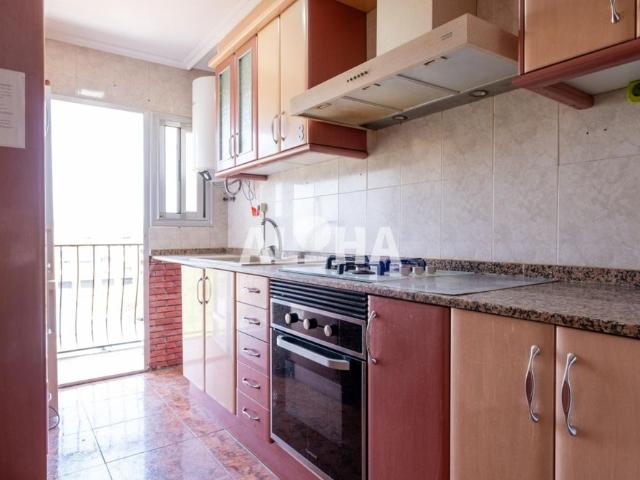Apartamento en Barrio les eres, Moncada – A0723