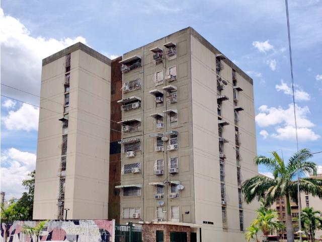 Apartamento en Base Aragua, Maracay