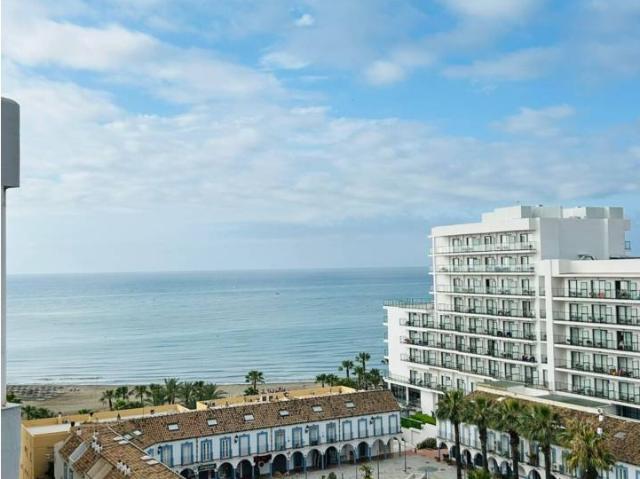 APARTAMENTO EN BENALMÁDENA COSTA