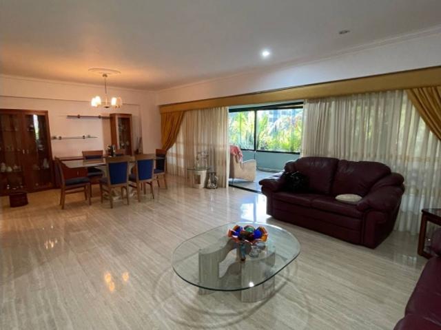 Apartamento en Campo Alegre remodelado