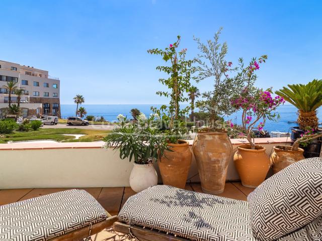Apartamento en Cap Sa Sal, Begur, con terraza privada y vist. 75m² Begur