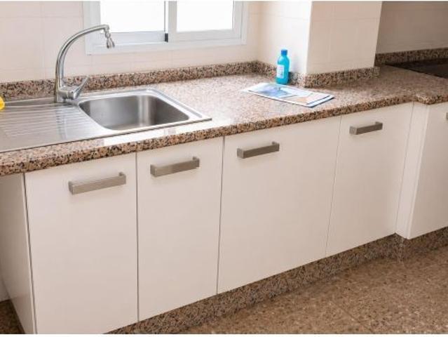 APARTAMENTO EN CIUTAT VELLA