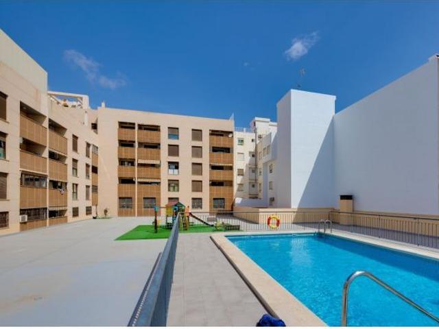 Apartamento en el centro con garaje y trastero 30m2