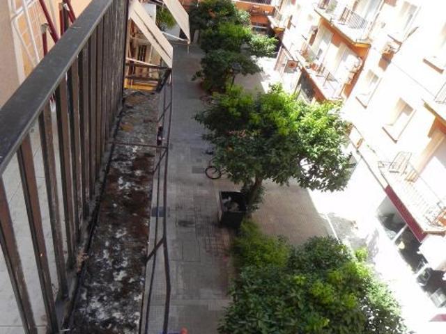 APARTAMENTO EN EL PASAJE DE LOS AZAHARES