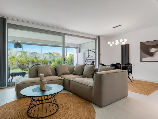 APARTAMENTO EN ESTEPONA