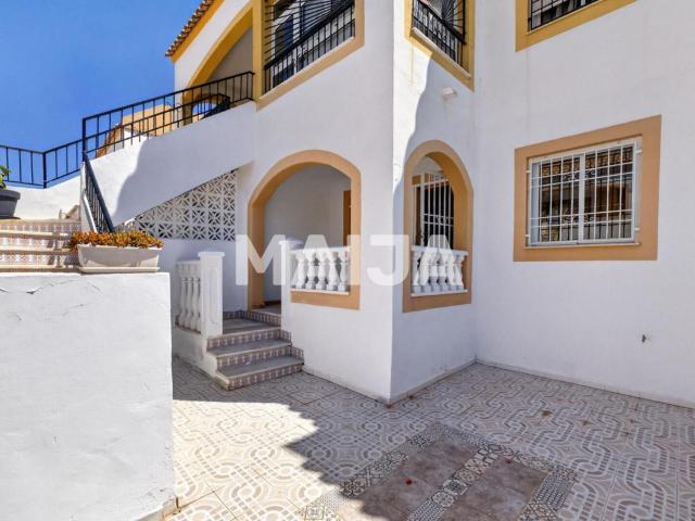 Apartamento en la planta baja en Torrevieja