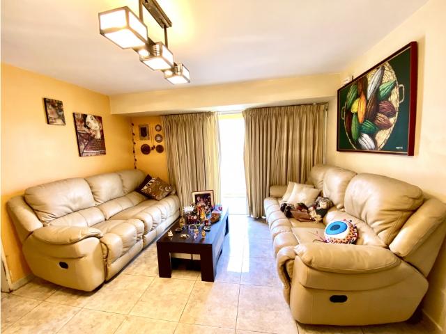 APARTAMENTO EN LOS RUICES DE 109 M2, 3HAB, 2 BAÑOS 1P/E