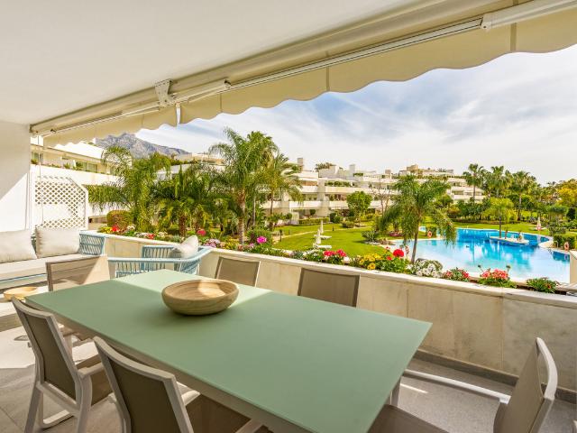 Apartamento en Nueva Andalucia, Marbella