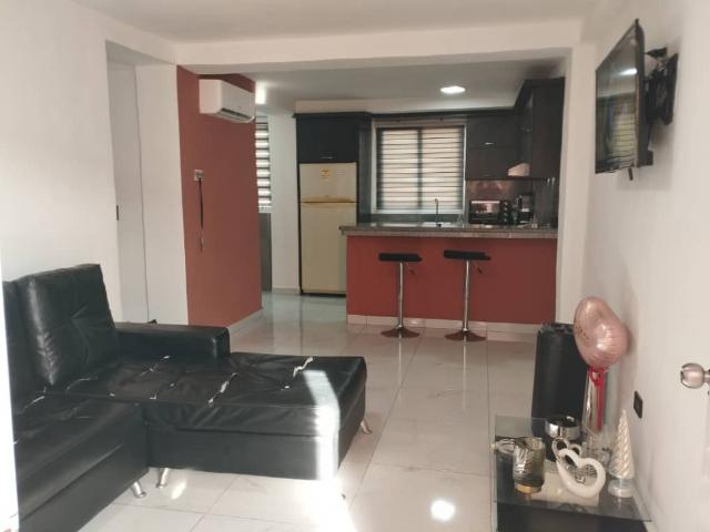 APARTAMENTO EN PARAPARAL, LOS GUAYOS. RES VALLE ENCANTADO. SDANEU 112