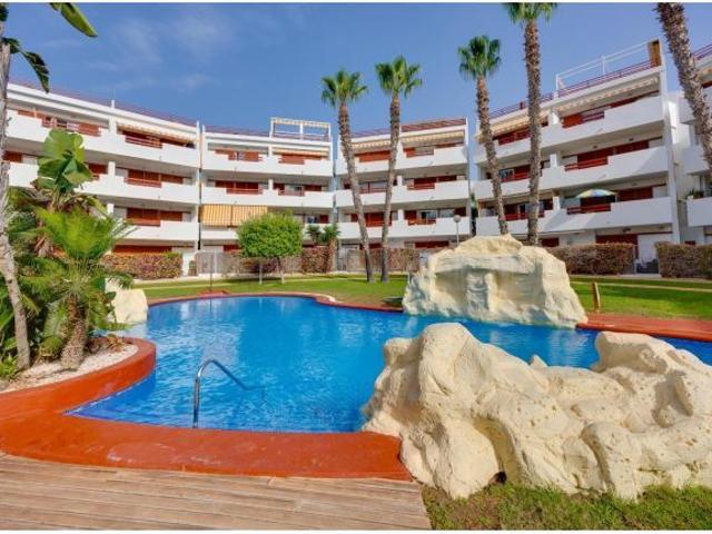 APARTAMENTO EN PLAYA FLAMENCA DE 2 DORMITORIOS Y 2 BAÑOS EN ORIHUELA COSTA