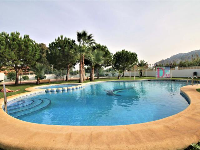 Apartamento en planta baja ubicado en una cuidada urbanizaci. 87m² El Verger