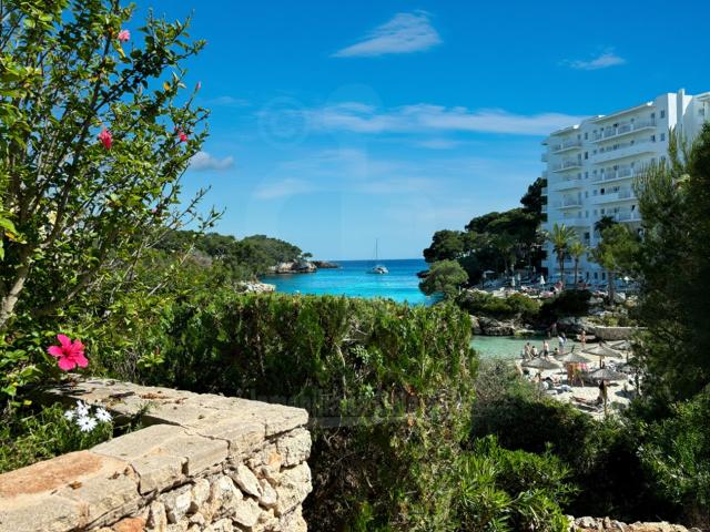 Apartamento en planta baja con acceso a la playa en Cala Ferrera