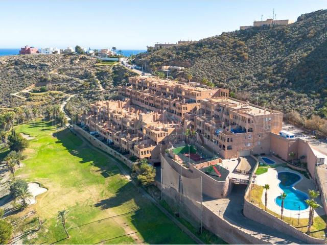 Apartamento en Planta Baja con Jardín Privado
