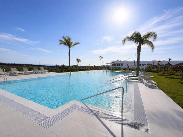 Apartamento en planta baja con jardín privado en Alcazaba La. 109m² Casares