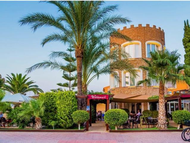 Apartamento en planta baja de 2 dormitorios situado en La Florida Orihuela Costa