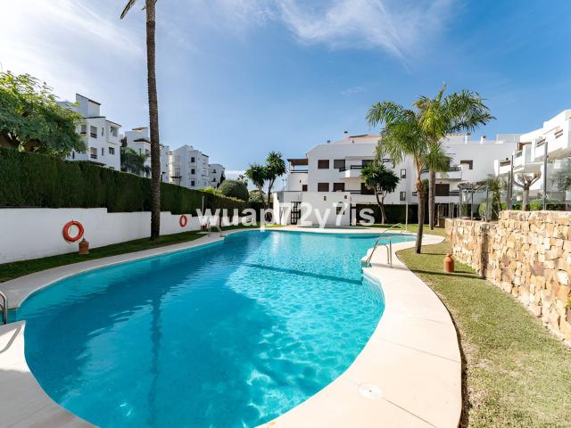 Apartamento en planta baja de 3 dormitorios en una ubicación. 134m² Estepona