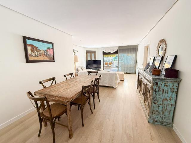Apartamento en Planta Baja en Golden Beach, a pocos pasos del mar