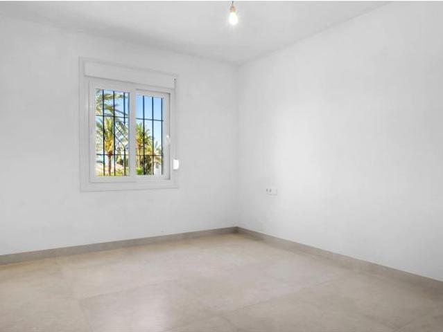 Apartamento en planta baja excepcionalmente reformado