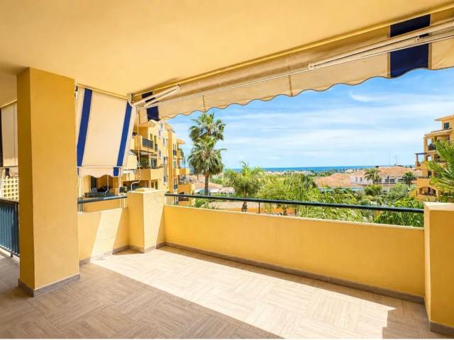 Apartamento en planta intermedia en venta en San Pedro de Alcántara