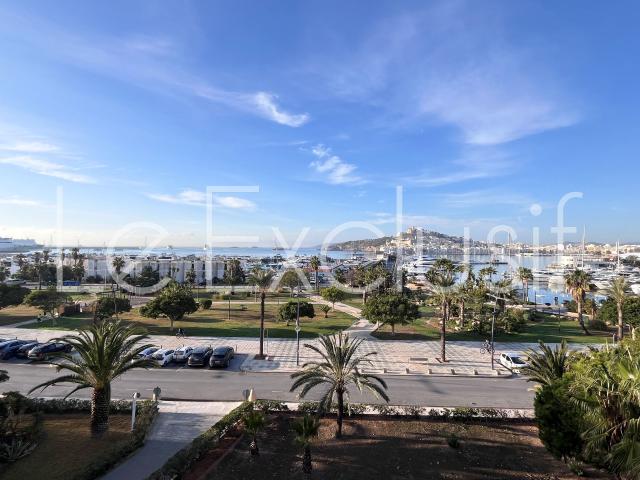 Apartamento en Primera Línea de la Marina de Ibiza