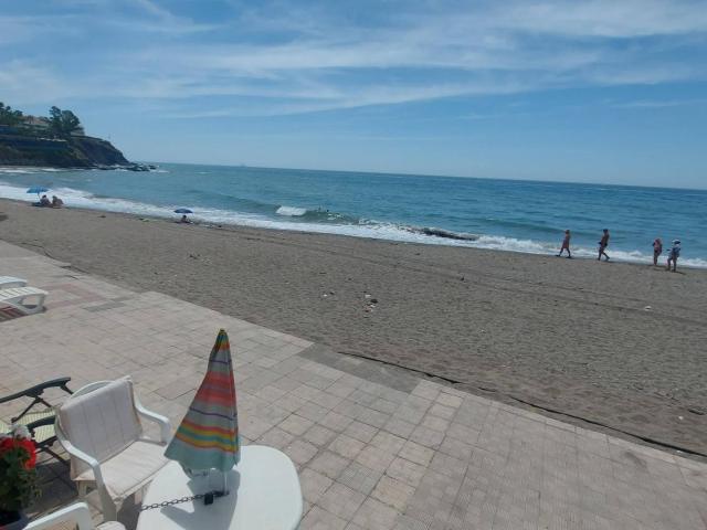 APARTAMENTO EN PRIMERA LÍNEA DE PLAYA MALIBU