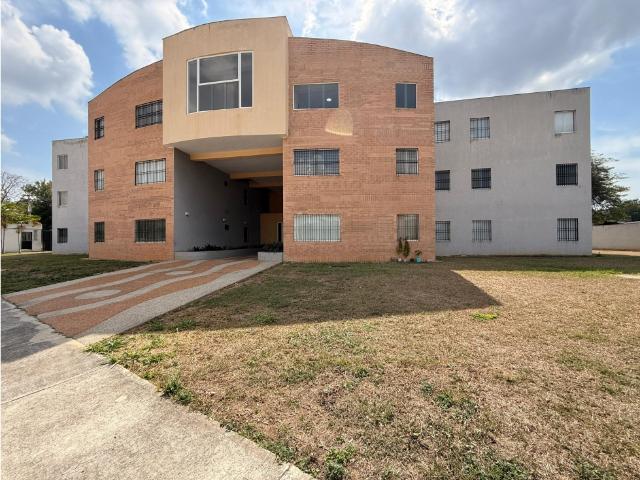 APARTAMENTO EN PUEBLO DE SAN DIEGO. RES LOS CLAVELES. SLUISF 40