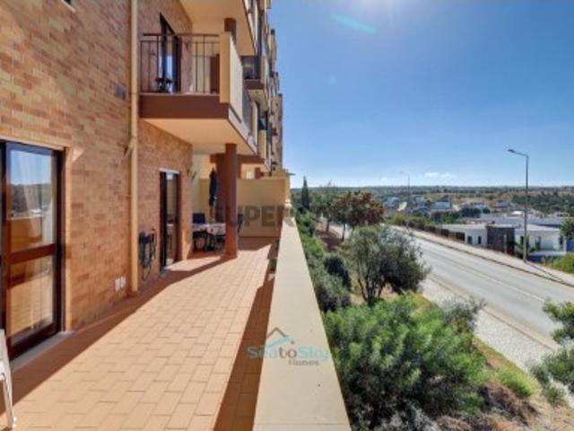 Apartamento Espaçoso Perto da Praia do Porto do Mos
