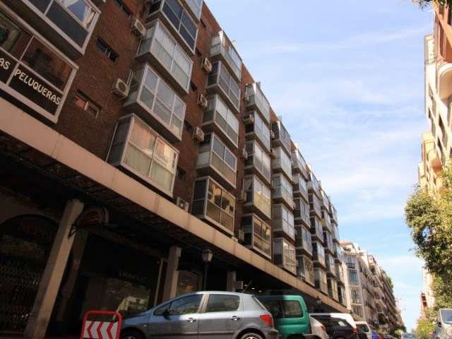 Apartamento estudio en alquiler en Salamanca, Madrid