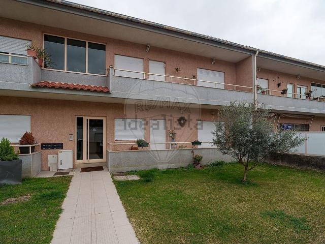 Apartamento, Este São Pedro e São Mamede