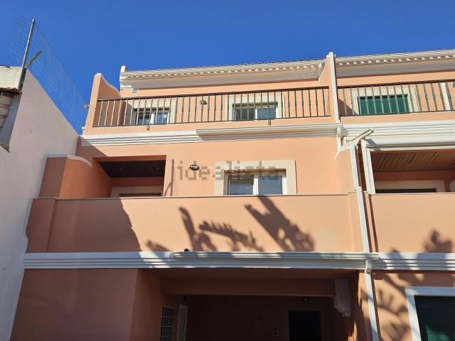 Apartamento, Estômbar e Parchal