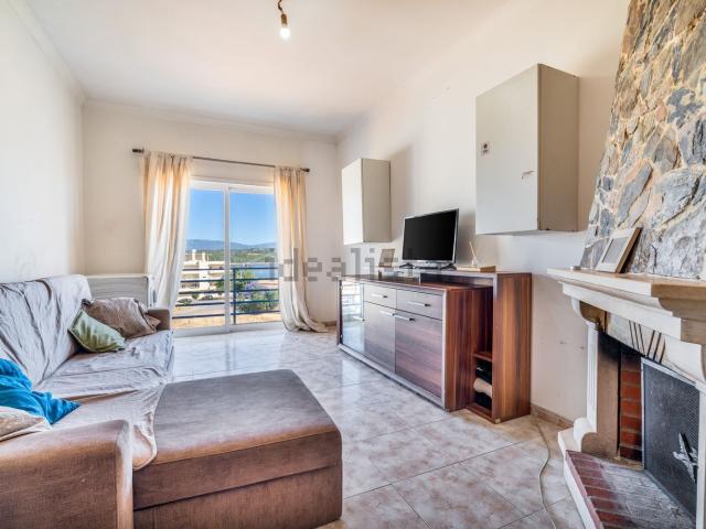 Apartamento, Estômbar e Parchal
