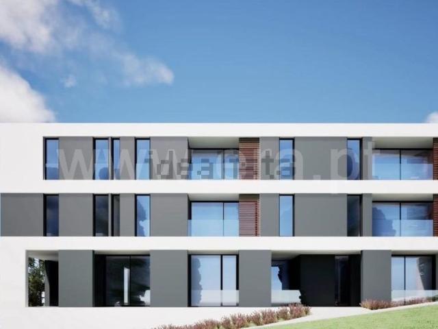 Apartamento, Estômbar e Parchal