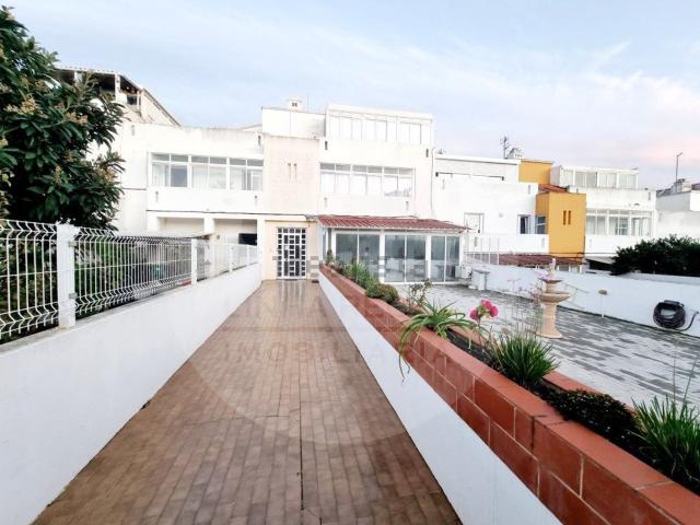 Apartamento, Estômbar e Parchal
