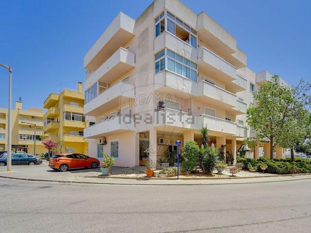Apartamento, Estômbar e Parchal