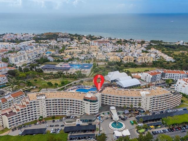 Apartamento exclusivo com grande terraço no coração de Albufeira – a poucos minutos da praia