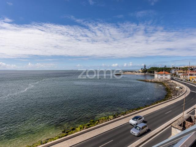 Apartamento exclusivo de 2 quartos à beira mar do Paço de Arcos