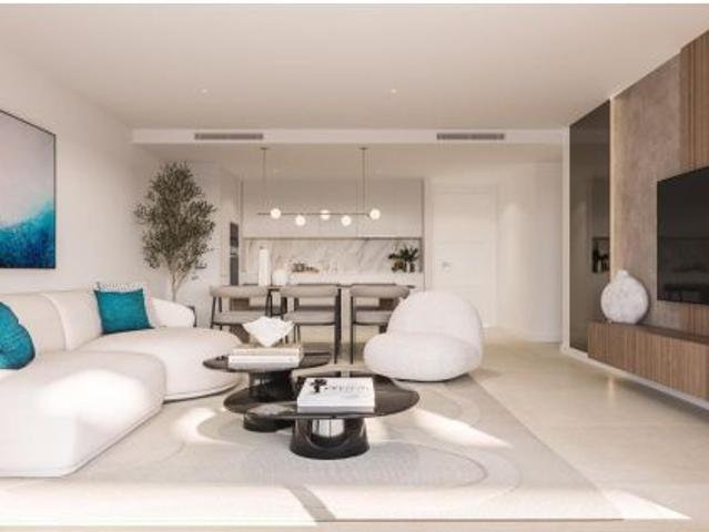 Apartamento Exclusivo en La Resina Golf – Estepona Elegancia, confort y rentabilidad en el corazón