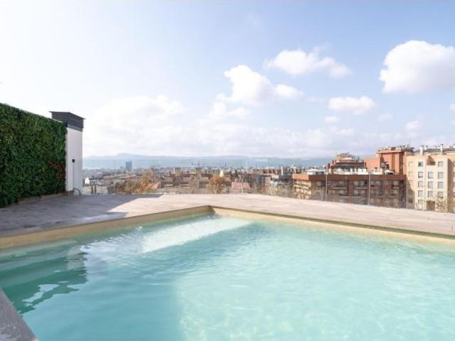 Apartamento exterior junto al tranvía | Piscina, gimnasio y vistas despejadas