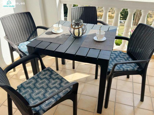 APARTAMENTO FAMILIAR A UN PASO DE LA PLAYA Y EL PUERTO DE EL CAMPELLO, CON PISCINA Y TERRAZA LUMINOS
