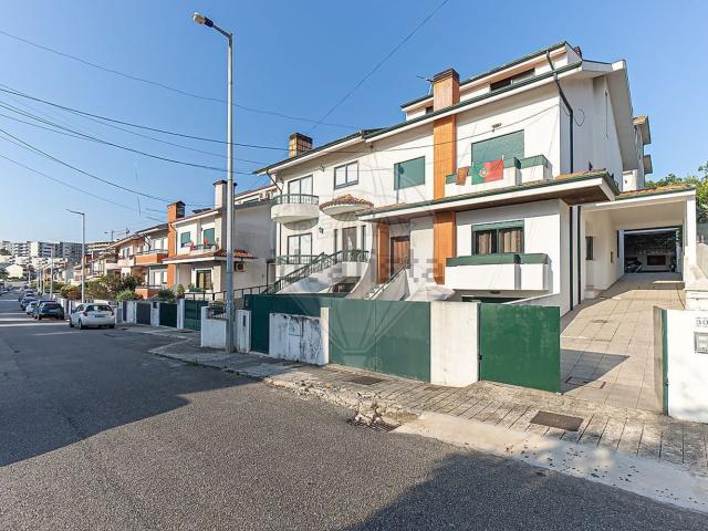 Apartamento, Fânzeres e São Pedro da Cova