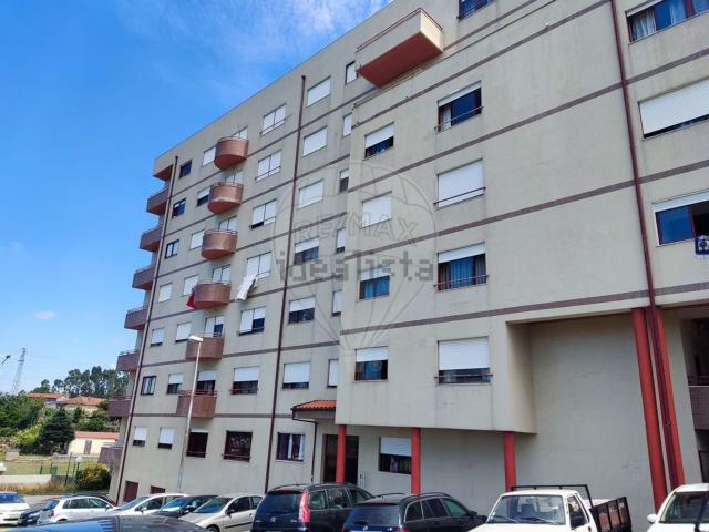Apartamento, Fânzeres e São Pedro da Cova