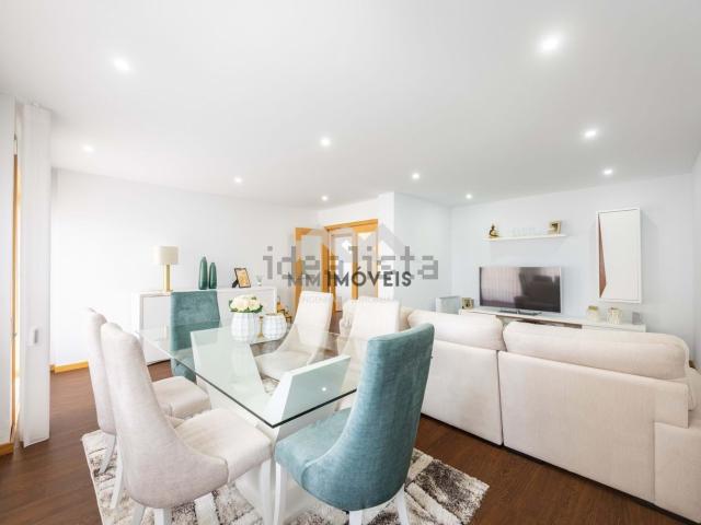 Apartamento, Fânzeres e São Pedro da Cova