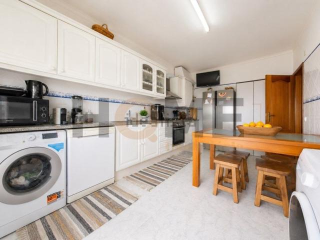 Apartamento, Fazendas de Almeirim