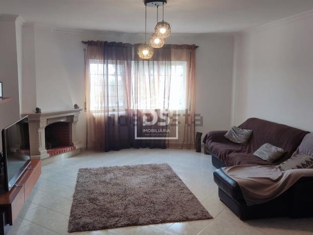 Apartamento, Fernão Ferro