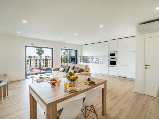 Apartamento, Ferreiras
