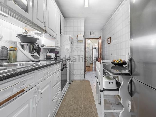 Apartamento, Ferreiros e Gondizalves