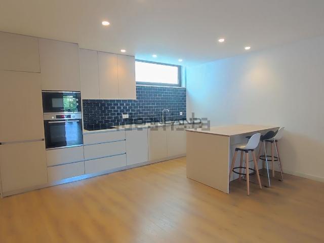 Apartamento, Ferreiros e Gondizalves