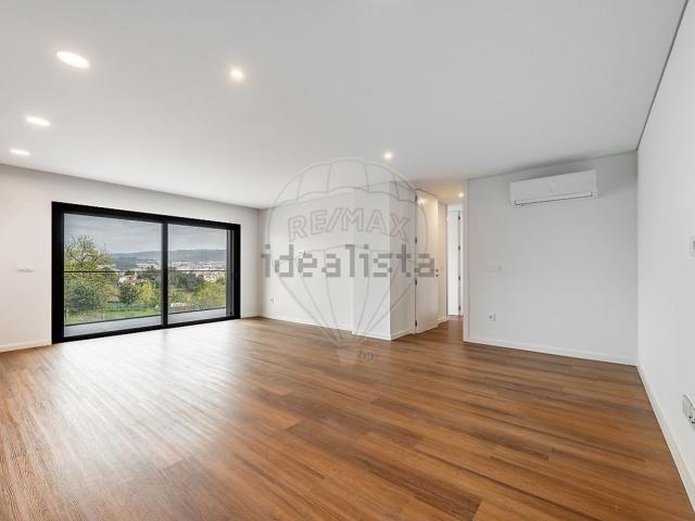 Apartamento, Ferreiros e Gondizalves