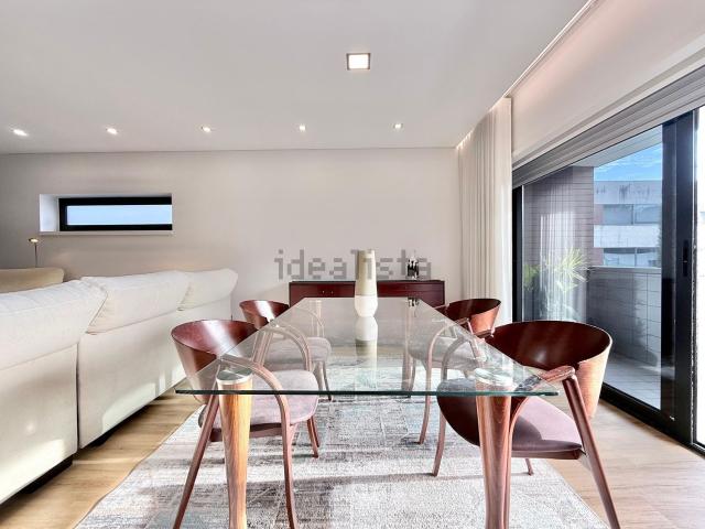 Apartamento, Ferreiros e Gondizalves