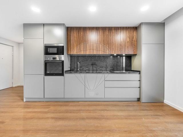 Apartamento, Ferreiros e Gondizalves